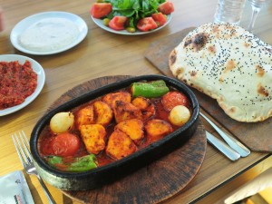 Курица в горшочке